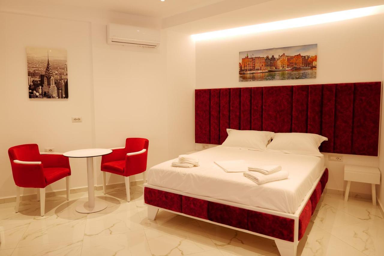 Lumi Hotel Sarandë 外观 照片
