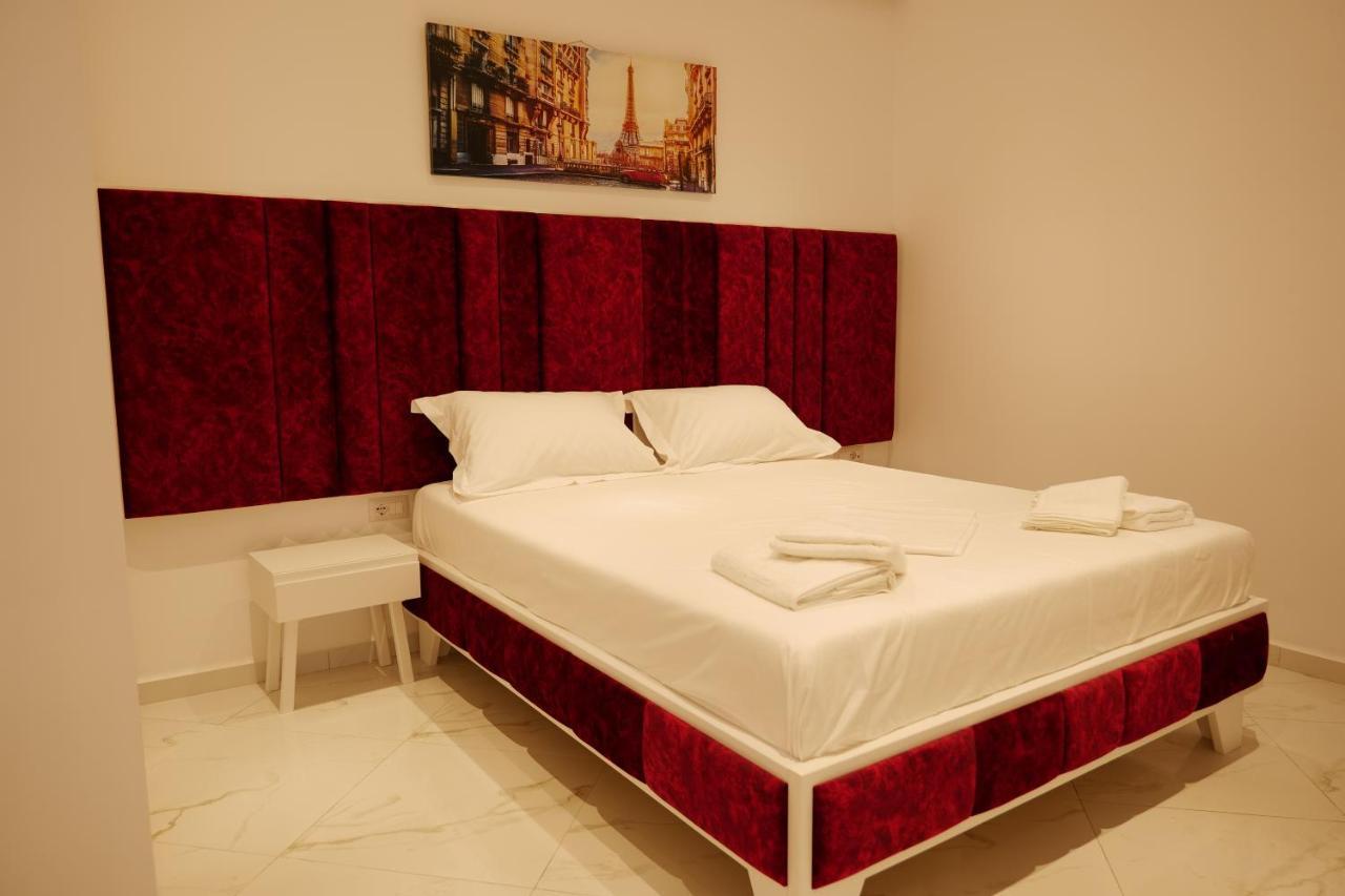Lumi Hotel Sarandë 外观 照片