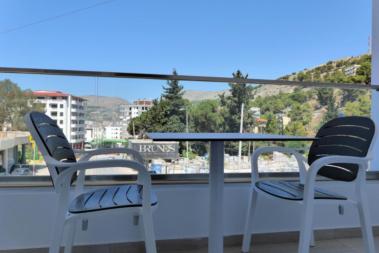 Lumi Hotel Sarandë 外观 照片