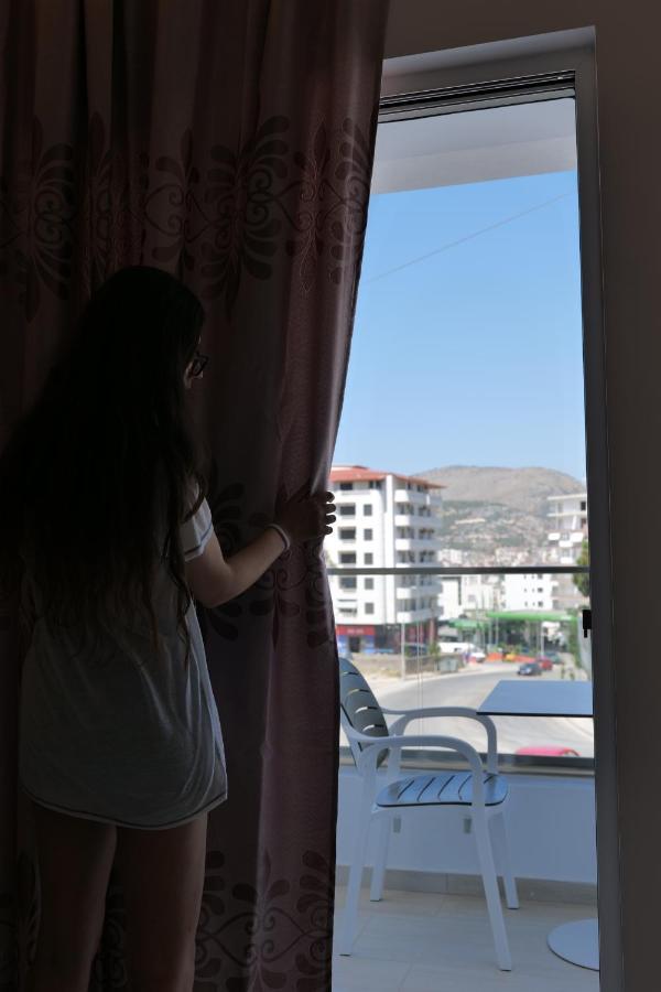 Lumi Hotel Sarandë 外观 照片