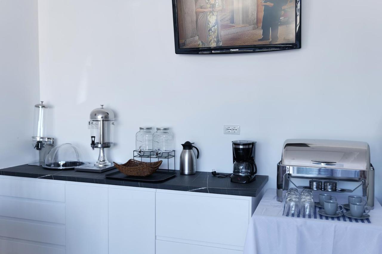 Lumi Hotel Sarandë 外观 照片