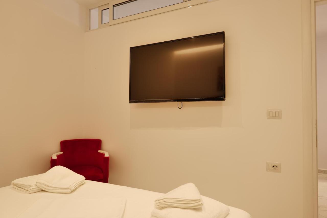 Lumi Hotel Sarandë 外观 照片